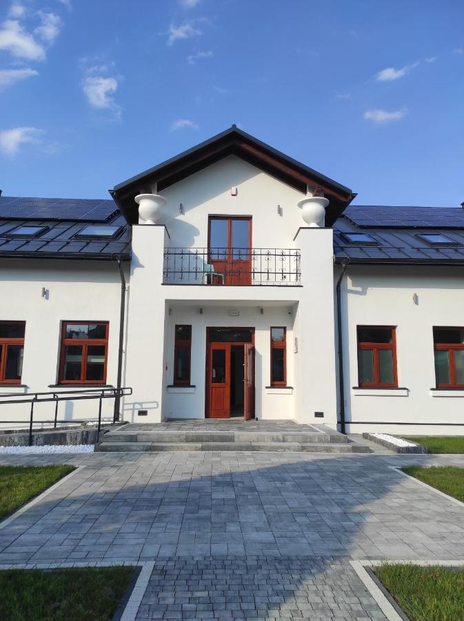 Pensjonat Dominikanski Krasnobrod Exterior photo